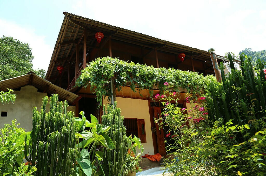 maison famille tay lac Ba Be