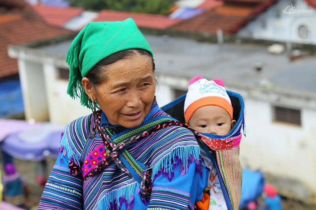 femme et enfant hmong Bac Ha