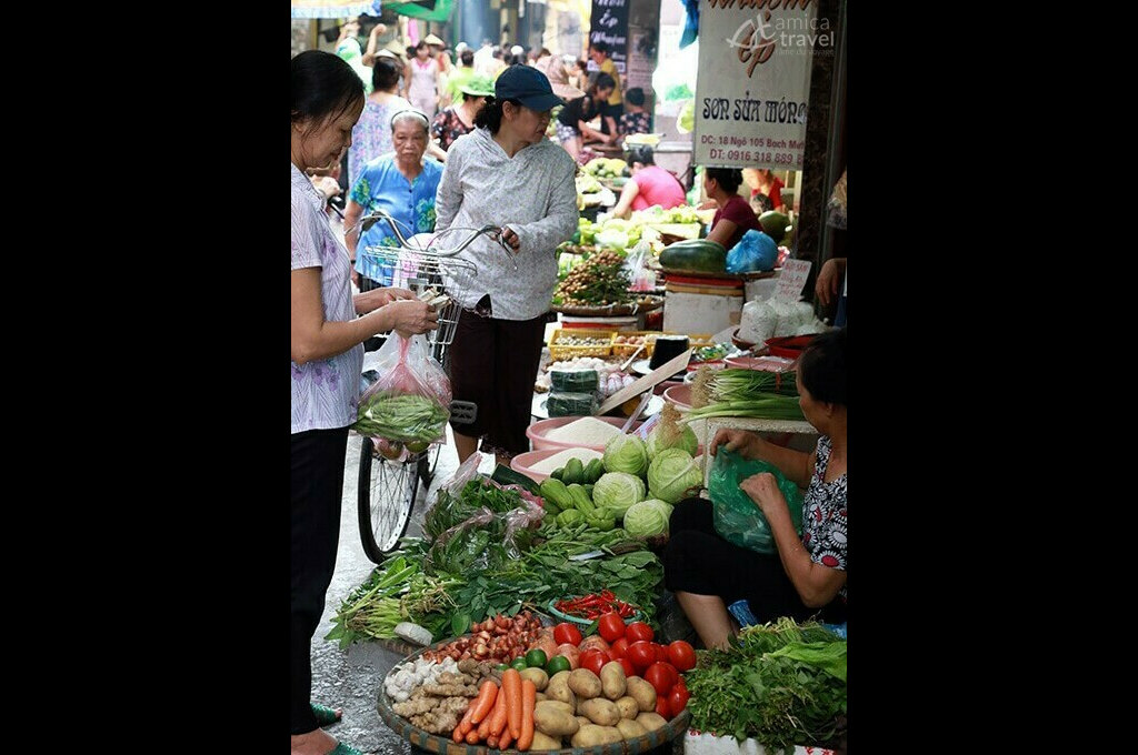 vendeuse légume marché Hanoi