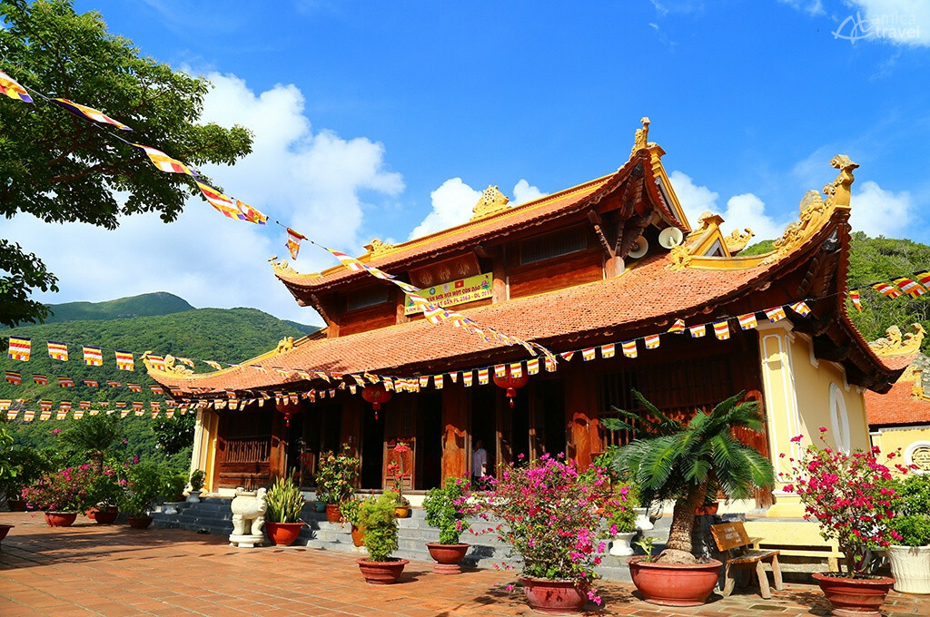 pagode van son montagne