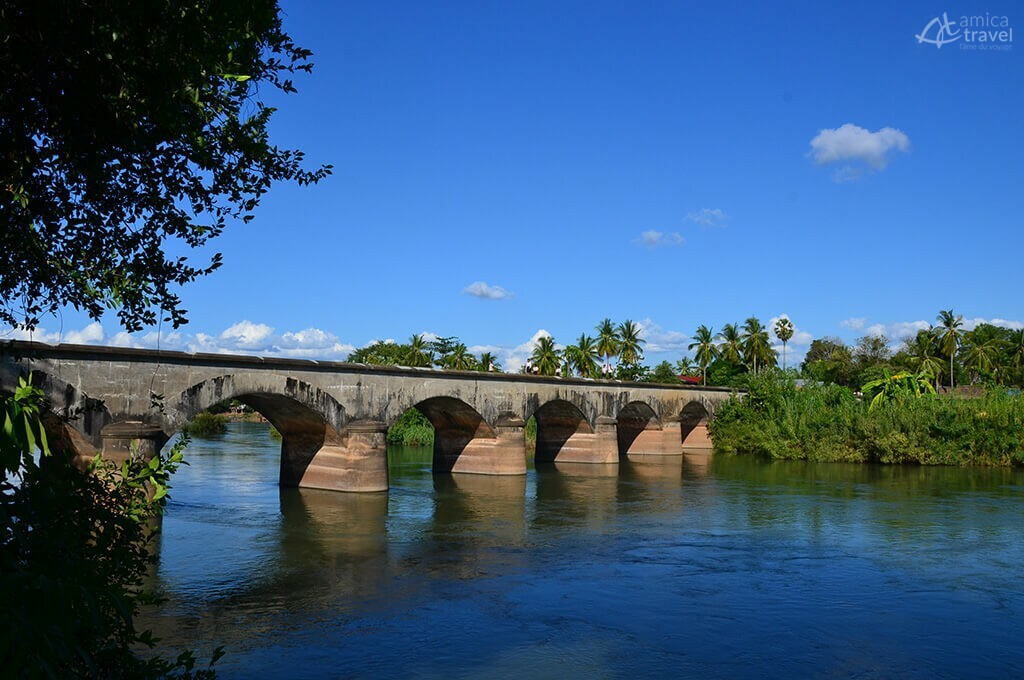 vieux pont région 4000 iles Laos