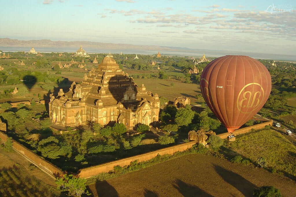 anciens temples Bagan Birmanie