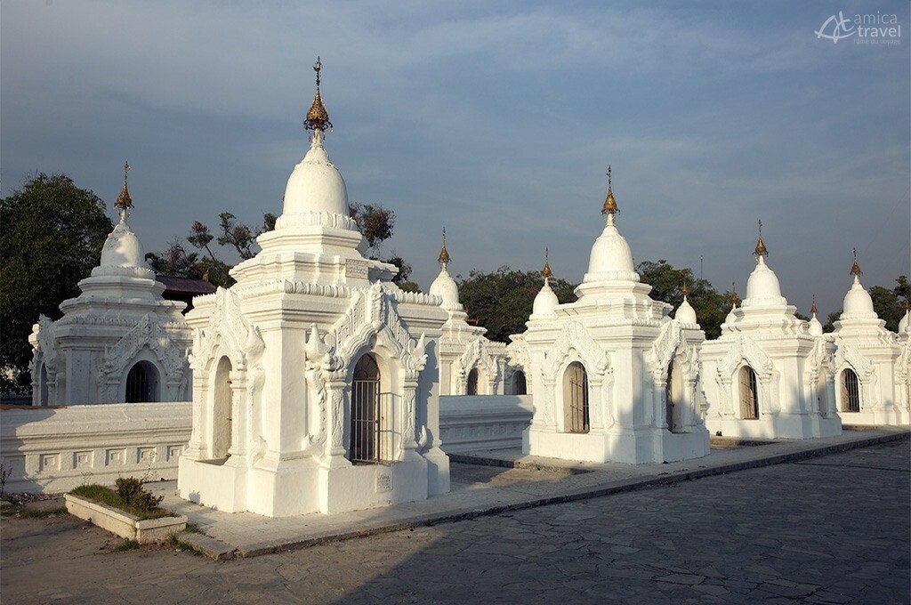pagode kuthodaw mandalay birmanie 