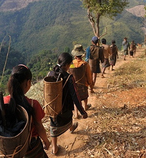 habitants katu laos
